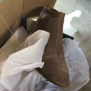 TOMS Loren bootie 8.5
